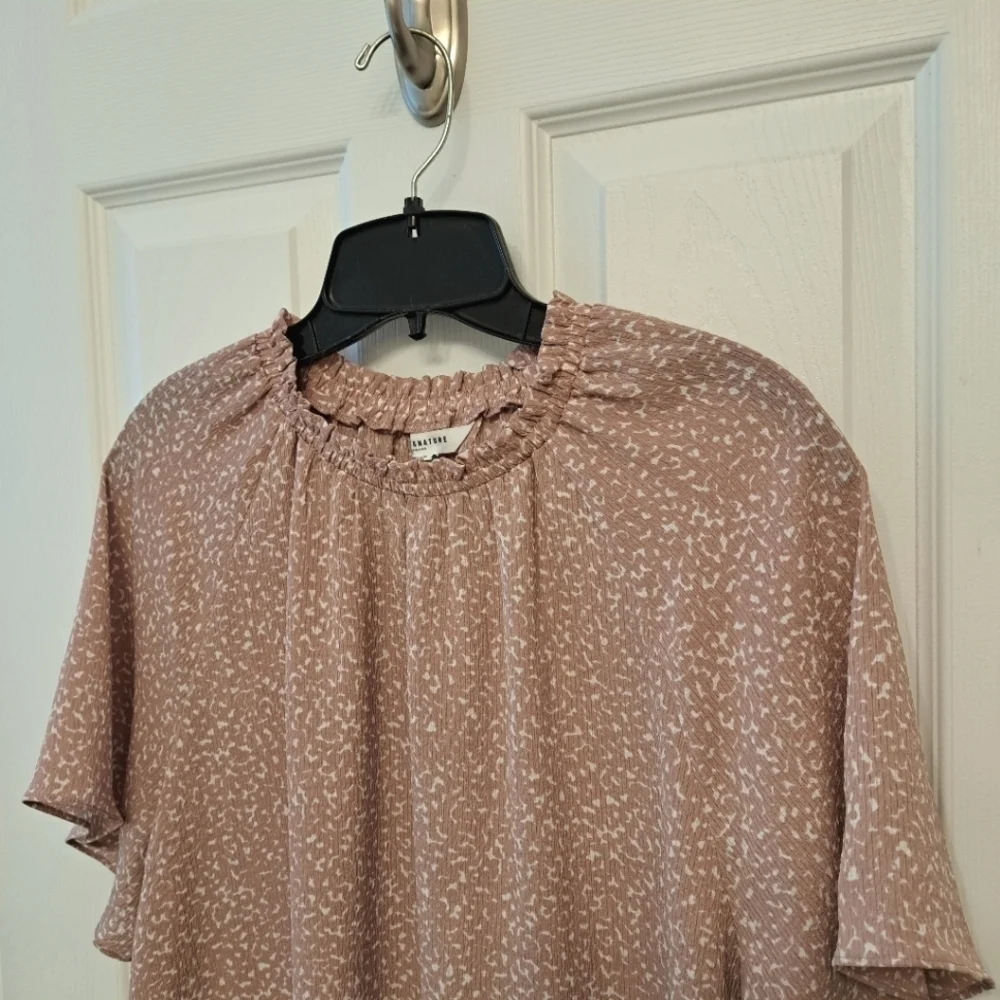 Reitmans Short Sleeve Blouse XL Dusty Pink and White Print Gathered Crew Neck - Picture 13 of 15